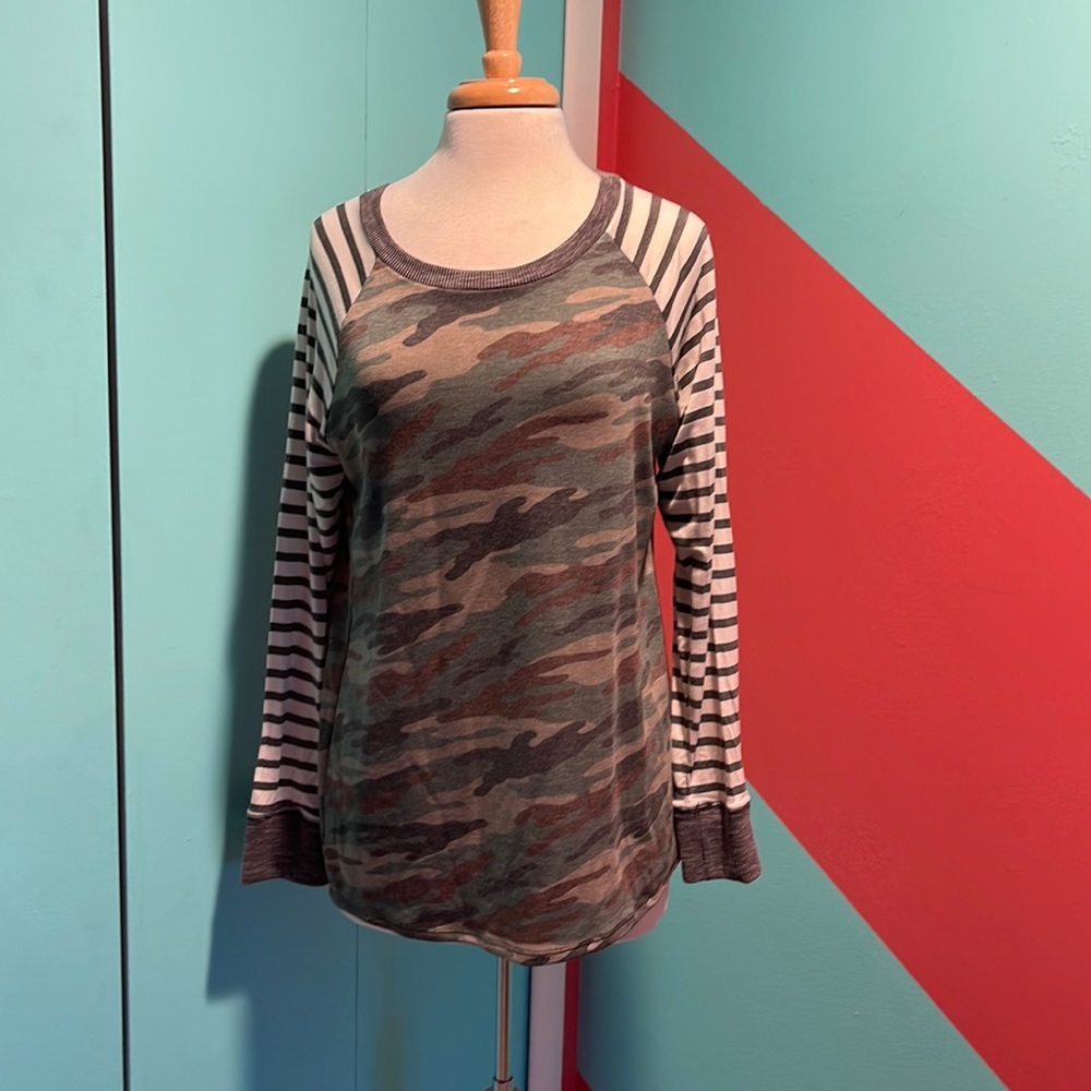 Pink Lily long sleeve shirt